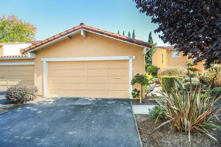 325 Northumberland Avenue, Redwood City, California 94061