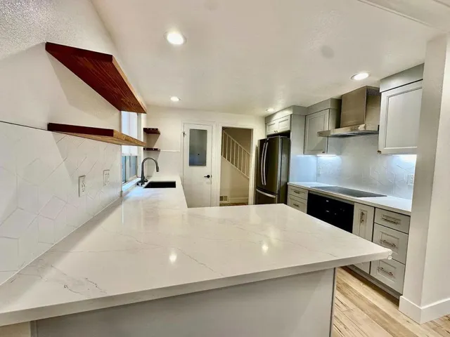 325 Northumberland Avenue, Redwood City, California 94061
