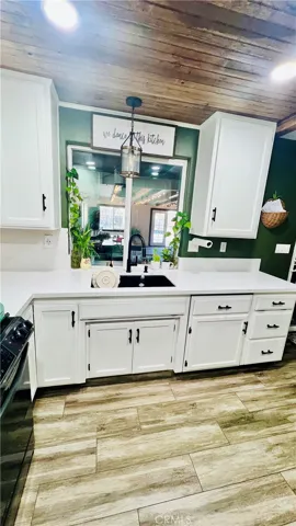 15018 Riverside St, Hesperia, California 92345