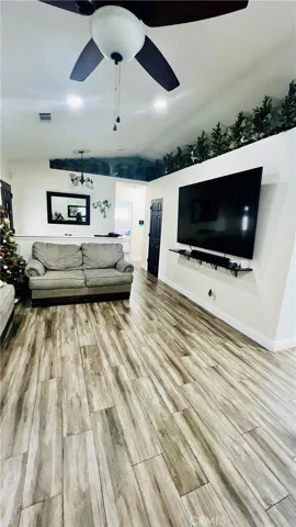 15018 Riverside St, Hesperia, California 92345