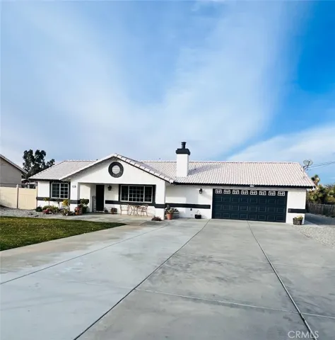 15018 Riverside St, Hesperia, California 92345