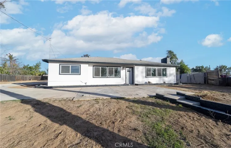 11376 Holmes Avenue, Jurupa Valley, California 91752