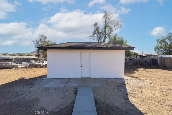 11376 Holmes Avenue, Jurupa Valley, California 91752
