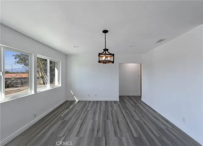 11376 Holmes Avenue, Jurupa Valley, California 91752