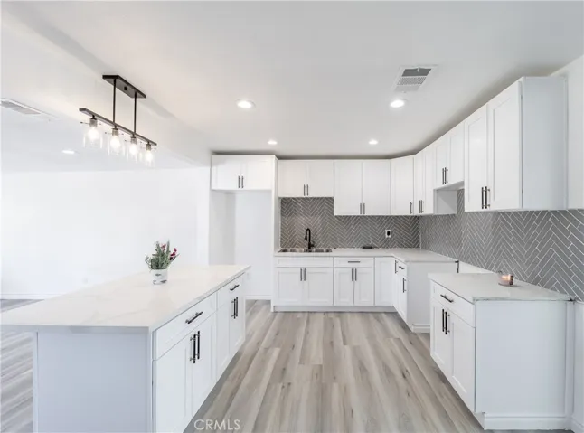 11376 Holmes Avenue, Jurupa Valley, California 91752