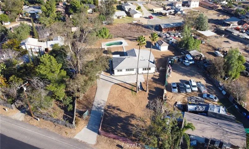 11376 Holmes Avenue, Jurupa Valley, California 91752