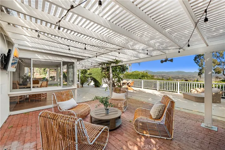 3008 Mountain View Drive, Laguna Beach, California 92651