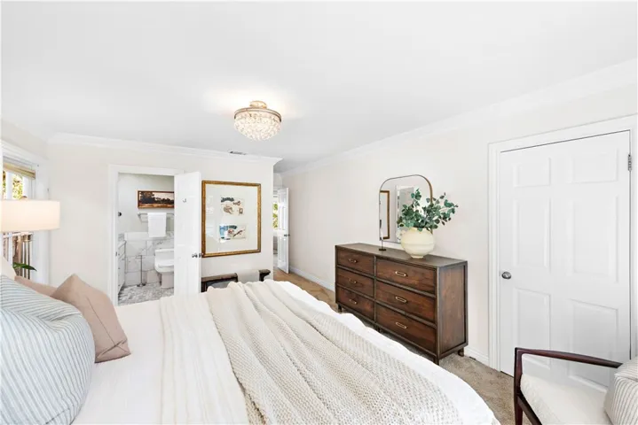 3008 Mountain View Drive, Laguna Beach, California 92651