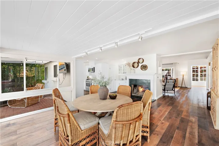 3008 Mountain View Drive, Laguna Beach, California 92651