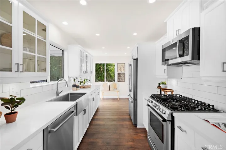 3008 Mountain View Drive, Laguna Beach, California 92651