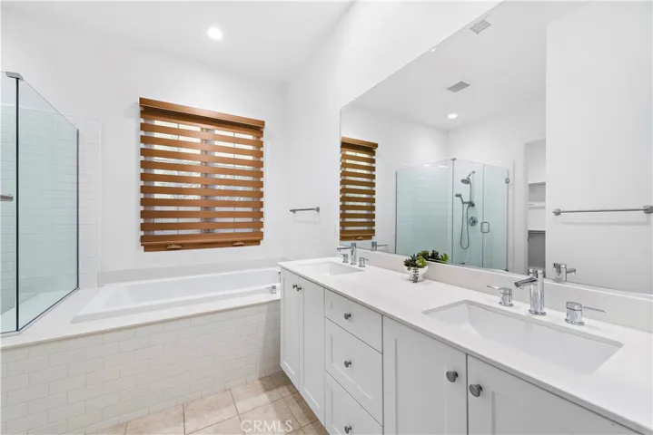 135 Jayhawk, Irvine, California 92602
