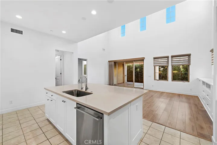 135 Jayhawk, Irvine, California 92602