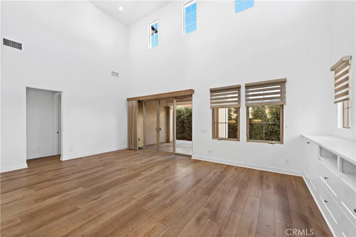 135 Jayhawk, Irvine, California 92602