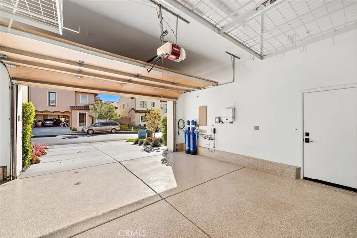 135 Jayhawk, Irvine, California 92602