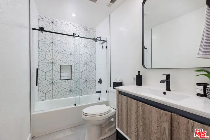 333 W Mariscal Road, Palm Springs, California 92262