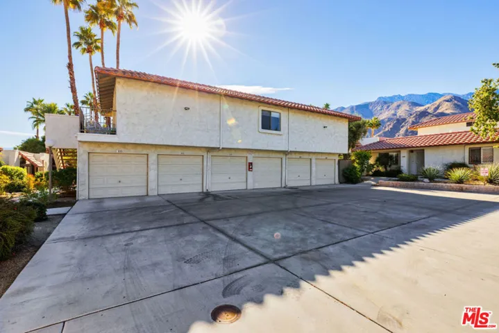333 W Mariscal Road, Palm Springs, California 92262