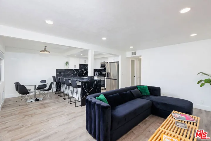 333 W Mariscal Road, Palm Springs, California 92262