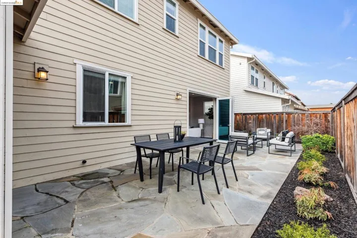 6611 Donlon Way, Dublin, California 94568-4697