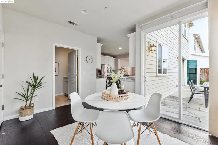 6611 Donlon Way, Dublin, California 94568-4697