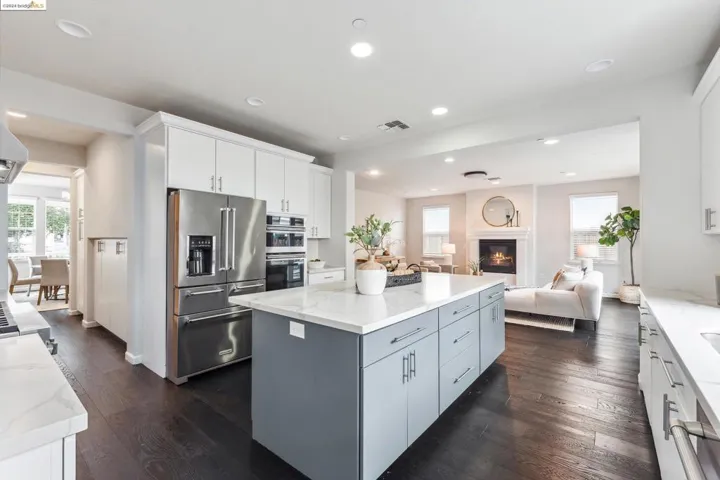 6611 Donlon Way, Dublin, California 94568-4697
