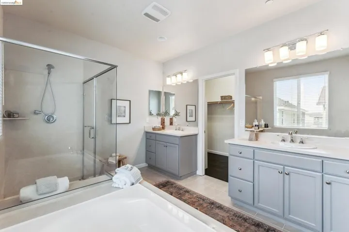 6611 Donlon Way, Dublin, California 94568-4697