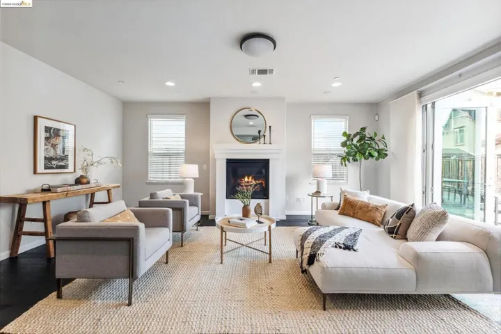 6611 Donlon Way, Dublin, California 94568-4697