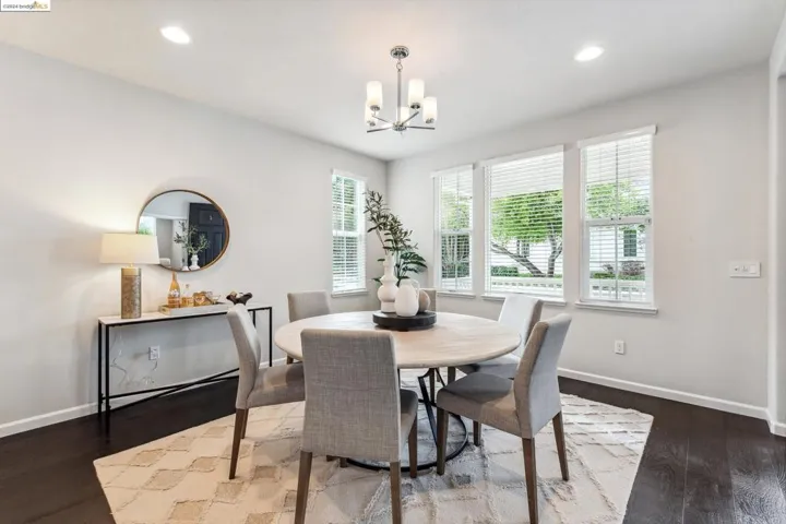 6611 Donlon Way, Dublin, California 94568-4697