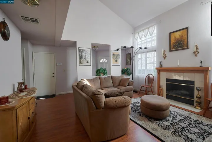 5272 Pebble Glen Dr, Concord, California 94521-4535