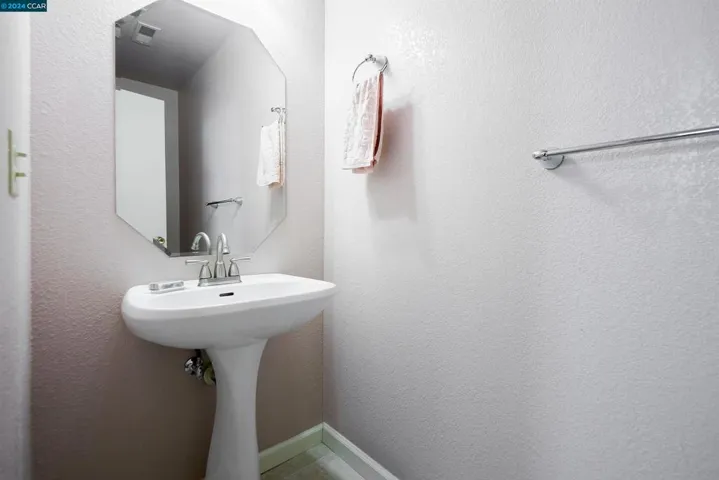 5272 Pebble Glen Dr, Concord, California 94521-4535
