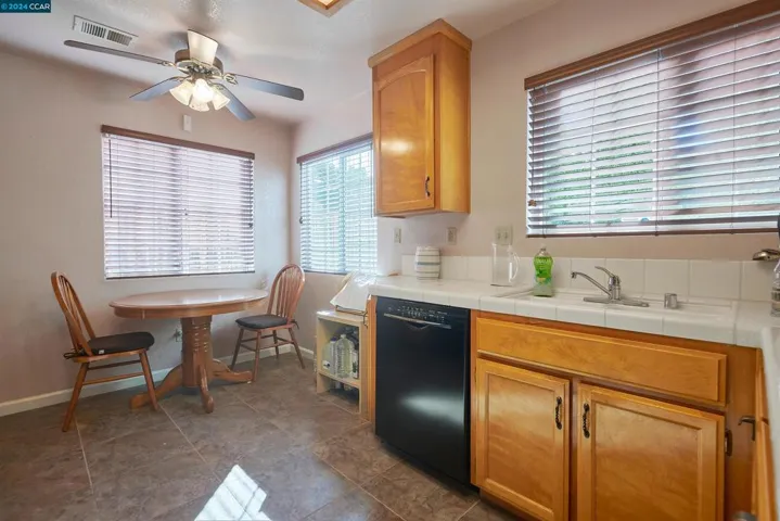 5272 Pebble Glen Dr, Concord, California 94521-4535