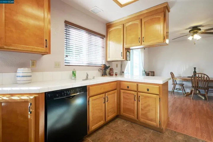 5272 Pebble Glen Dr, Concord, California 94521-4535