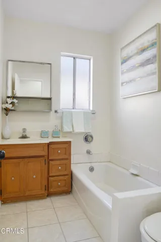 8429 Alameda-16