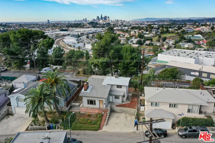 1897 Seigneur Avenue, Los Angeles, California 90032
