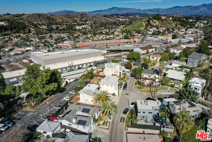 1897 Seigneur Avenue, Los Angeles, California 90032