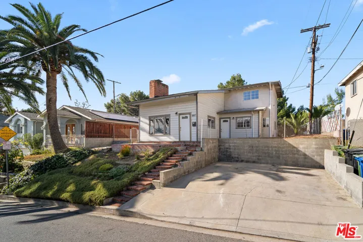1897 Seigneur Avenue, Los Angeles, California 90032