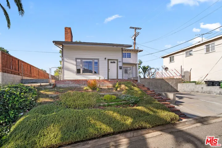 1897 Seigneur Avenue, Los Angeles, California 90032
