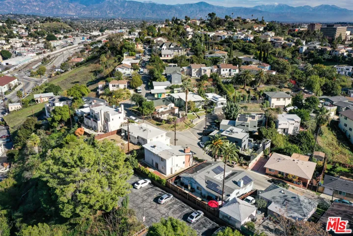 1897 Seigneur Avenue, Los Angeles, California 90032