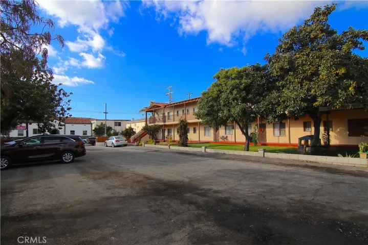 906 N Fries Avenue, Wilmington, California 90744