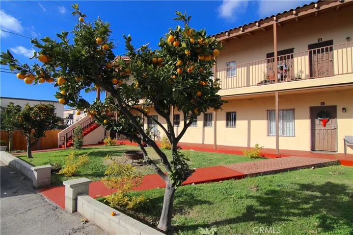 906 N Fries Avenue, Wilmington, California 90744