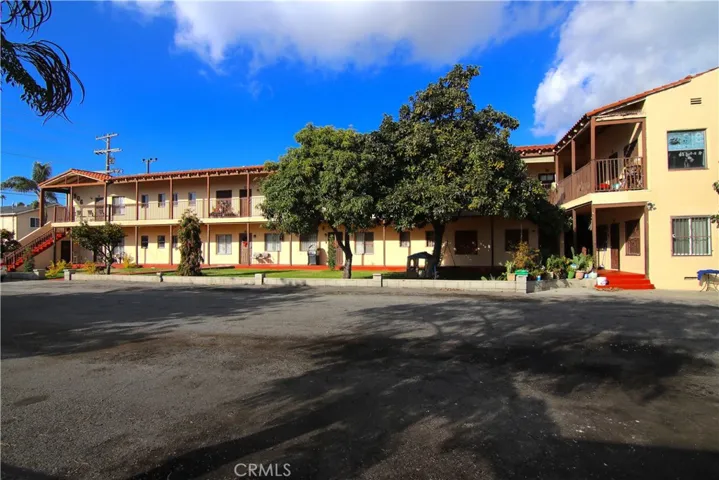 906 N Fries Avenue, Wilmington, California 90744