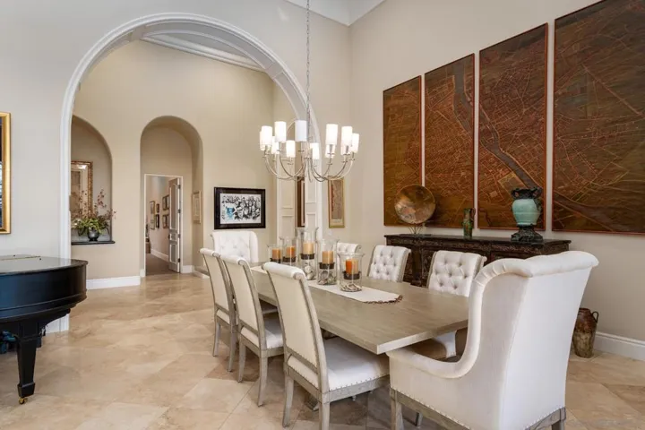 18495 Calle La Serra, Rancho Santa Fe, California 92091