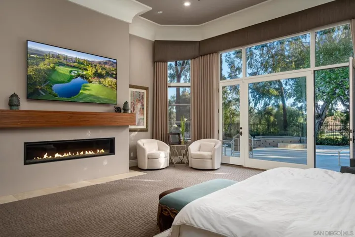 18495 Calle La Serra, Rancho Santa Fe, California 92091