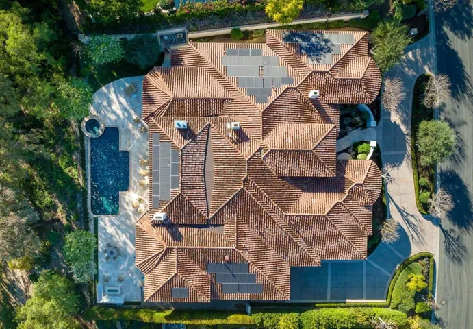 18495 Calle La Serra, Rancho Santa Fe, California 92091