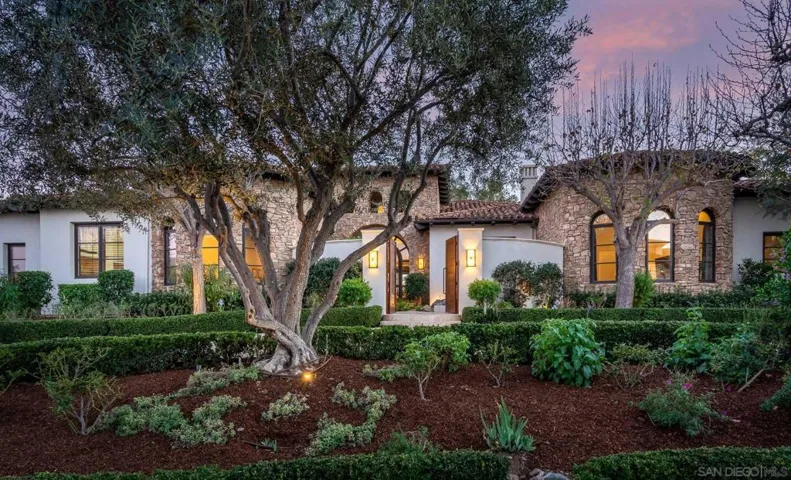 18495 Calle La Serra, Rancho Santa Fe, California 92091