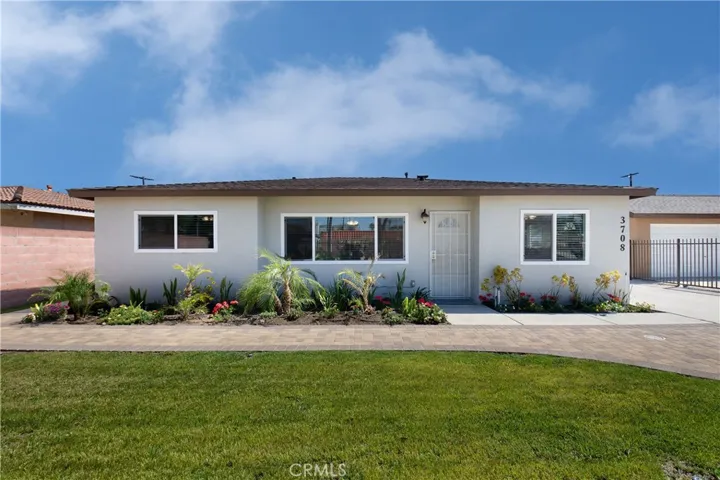 3708 W Washington Avenue, Santa Ana, California 92703