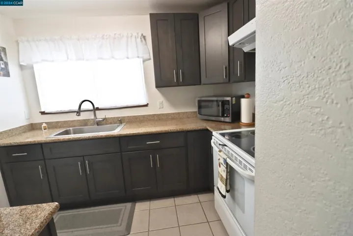 22 Merrimac Ct, Pittsburg, California 94565