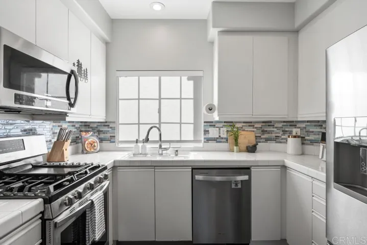 11519 Westview Parkway, San Diego, California 92126