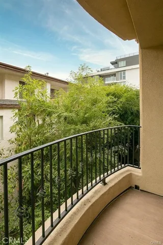 286 N Madison Avenue 301, Pasadena, California 91101