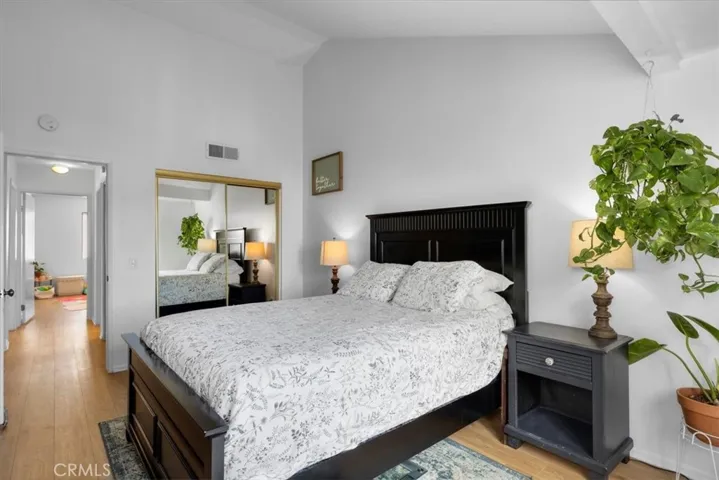 529 W 220th Street 32, Carson, California 90745