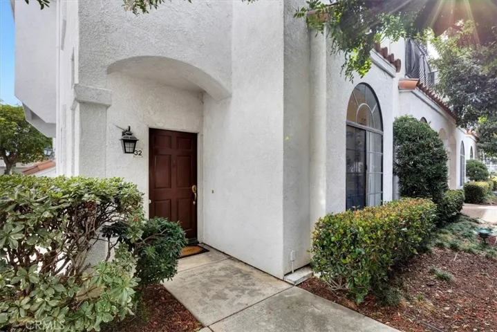 529 W 220th Street 32, Carson, California 90745